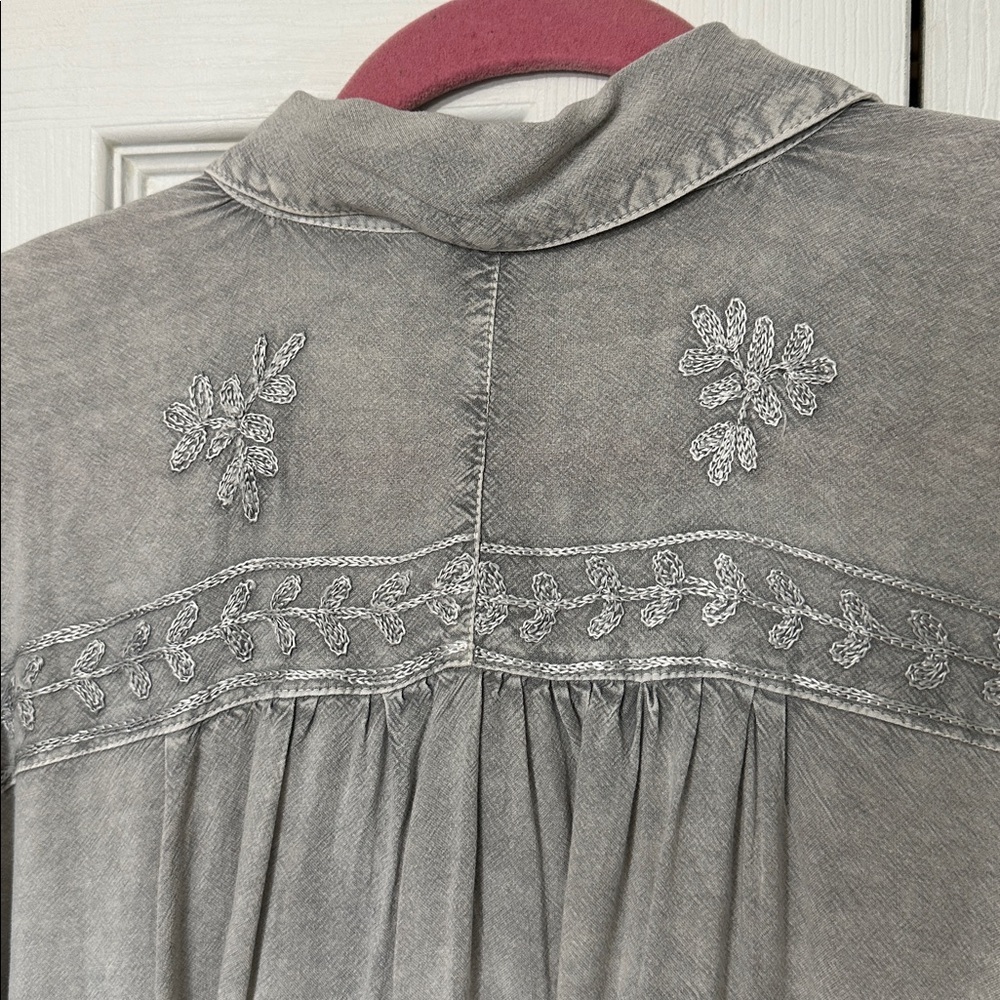 Elegant Gray Embroidered Button Down Shirt - Picture 11 of 13